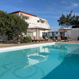 Hélène Holidays&retreats Corralejo